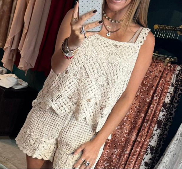 Sleeveless Diamond Crochet Top