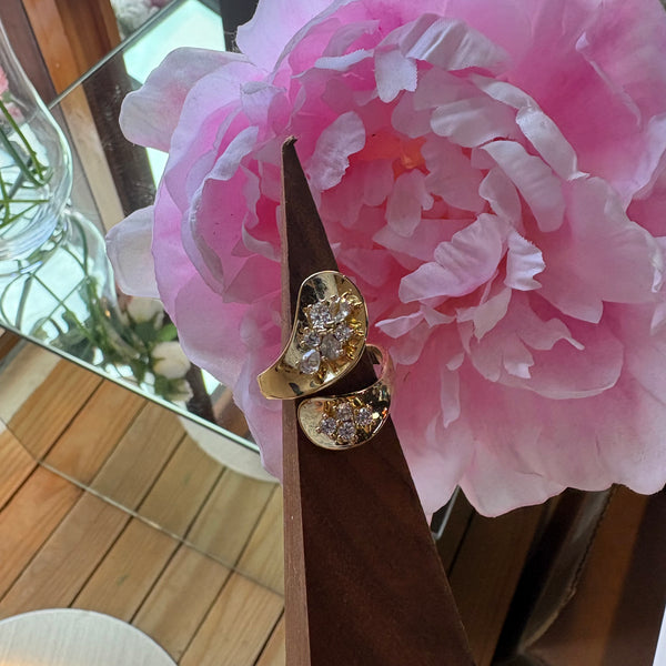 Adjustable Teardrops Ring