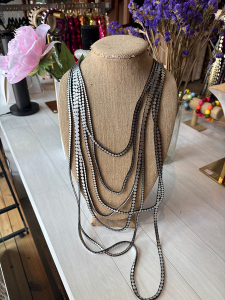 ULI Long Thin Silver Chain Necklace